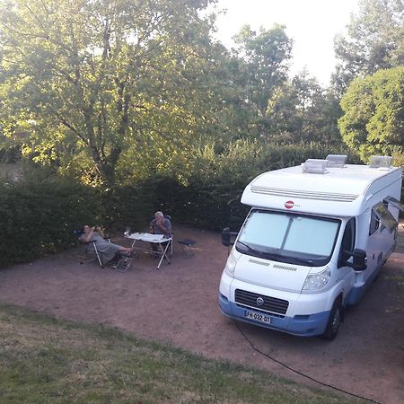 Camping Les Feuilles Chauffailles Kültér fotó