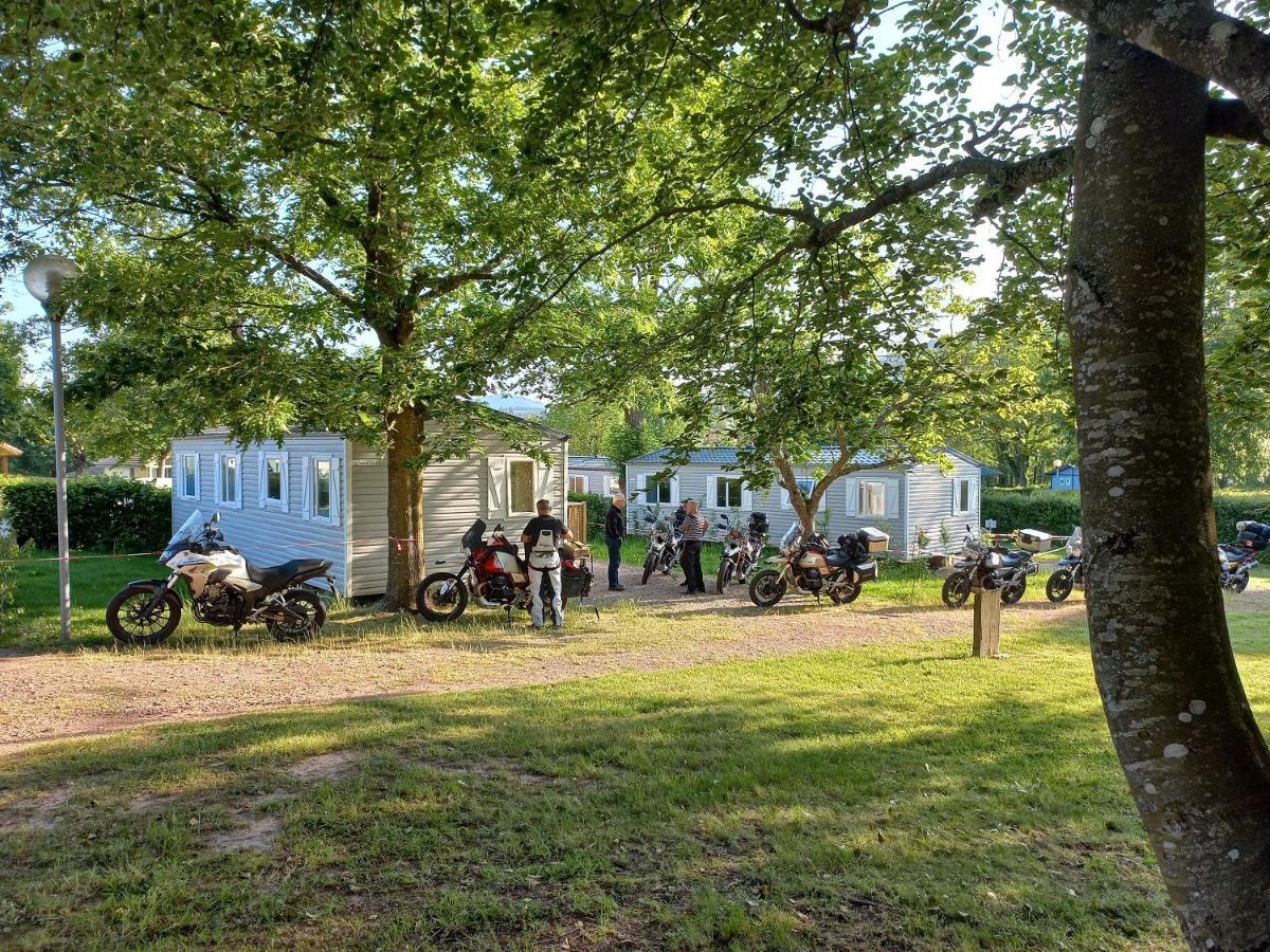 Camping Les Feuilles Chauffailles Kültér fotó