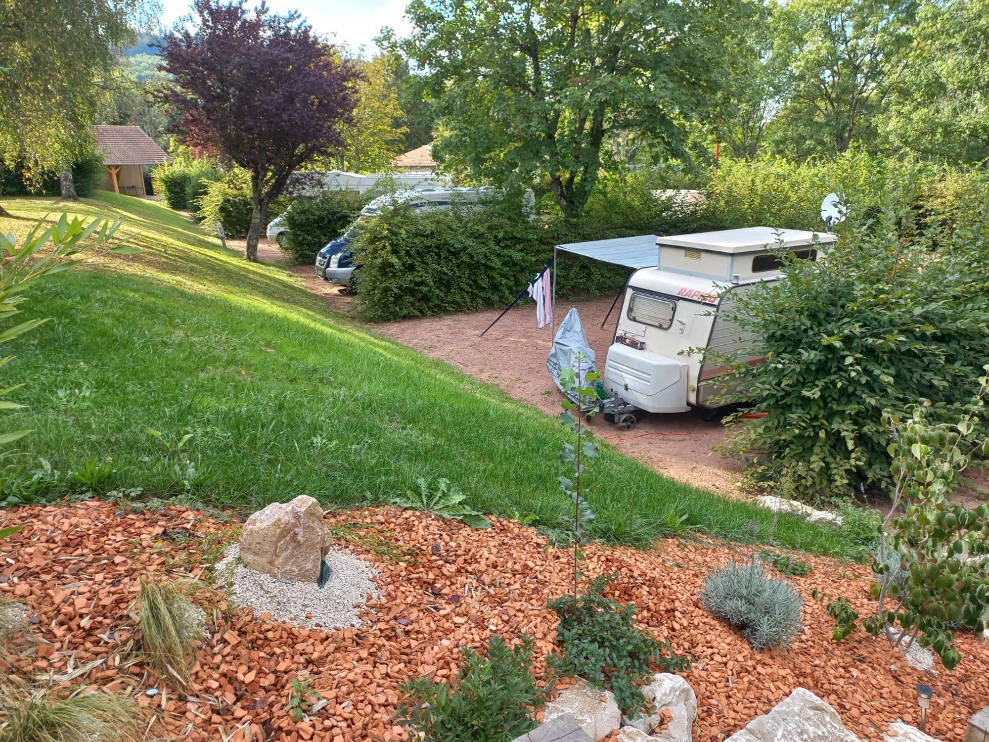 Camping Les Feuilles Chauffailles Kültér fotó